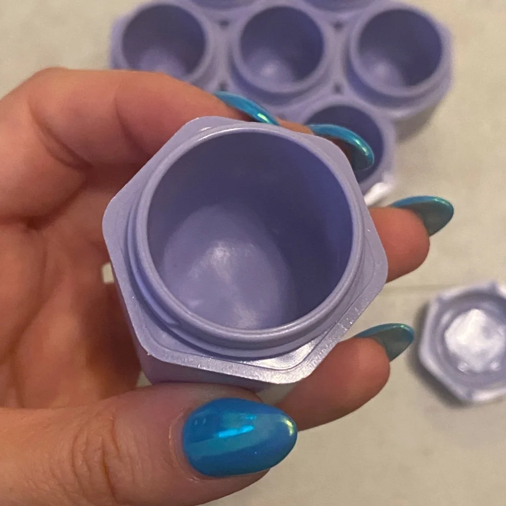 NWOT 10 Cadence Magnetic Travel Containers - Set of 10 - Picture 7 of 15